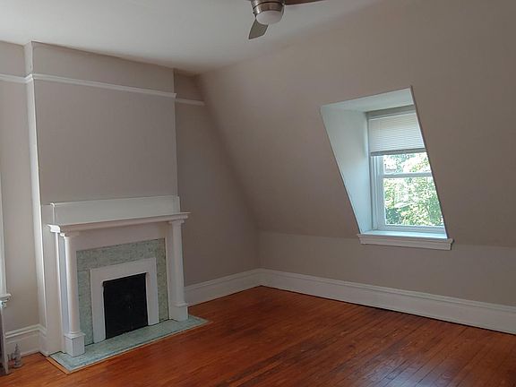 2nd image of 2522 Grove Ave APT 5