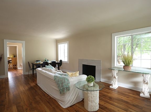 2nd image of 4 La Venezia Ct