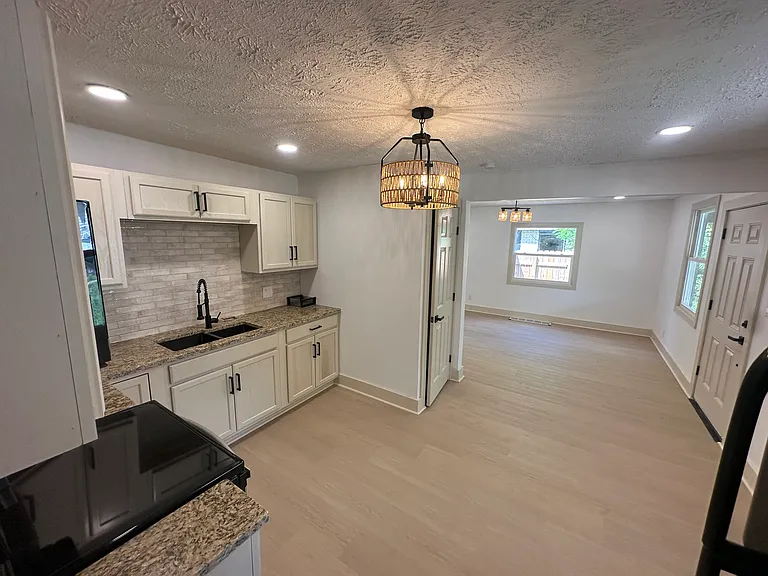 4516 Eichelberger Ave — Photo 4