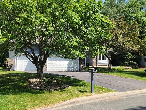 3rd image of 12625 Tiffany Ct