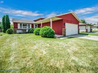 1543 W 98th Pl, Crown Point, IN 46307