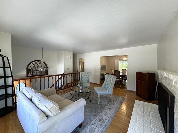 5th image of 1109 Grand Teton Dr