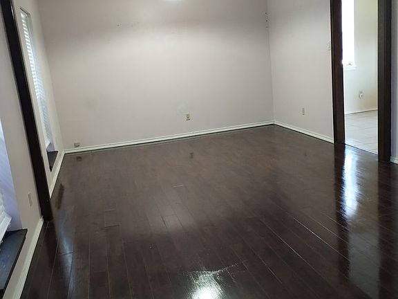 4th image of 1909 NW 64th St