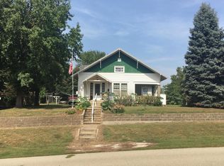 405 E Davis St, Mound City, MO 64470