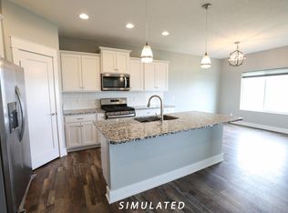 7818 Yankee Woods Dr, Lincoln, NE 68516