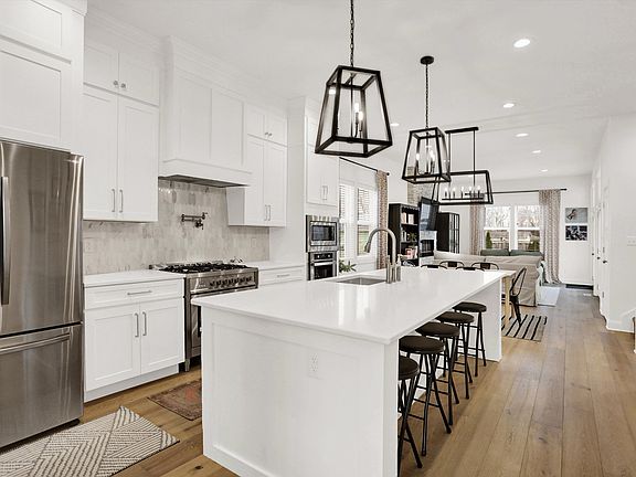 2nd image of 4760 Willow Rd