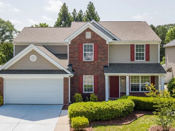 10815 Mountain Springs Dr, Charlotte, NC 28278