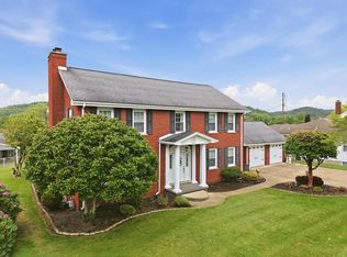 511 N 3rd Ave, Paden City, WV 26159