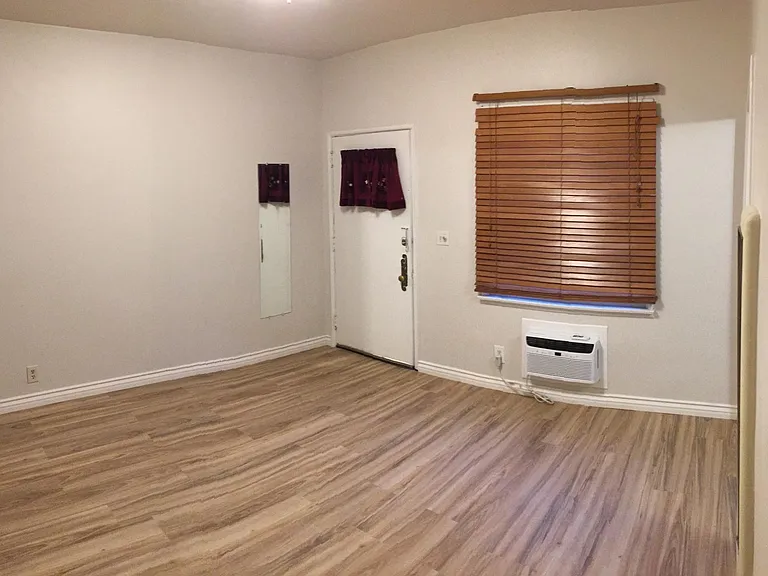 52 N Allen Ave #1 — Photo 6