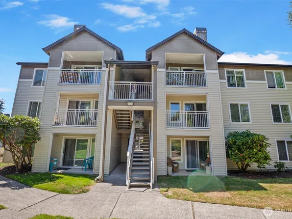 12423 Harbour Pointe Boulevard #V202, Mukilteo, WA 98275