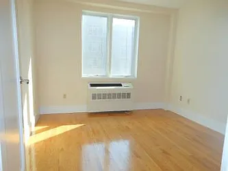 Rented by Urban Realty NYC