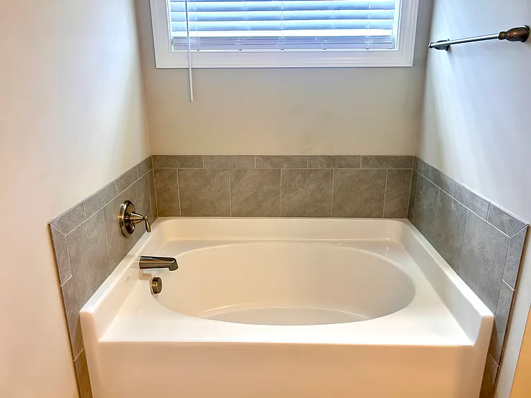 104 Wicklow Ct — Photo 20