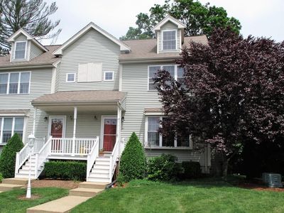 646 Bedford St APT B1, Whitman, MA, 02382