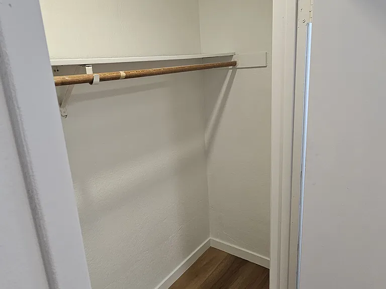 928 24th St NE — Photo 15