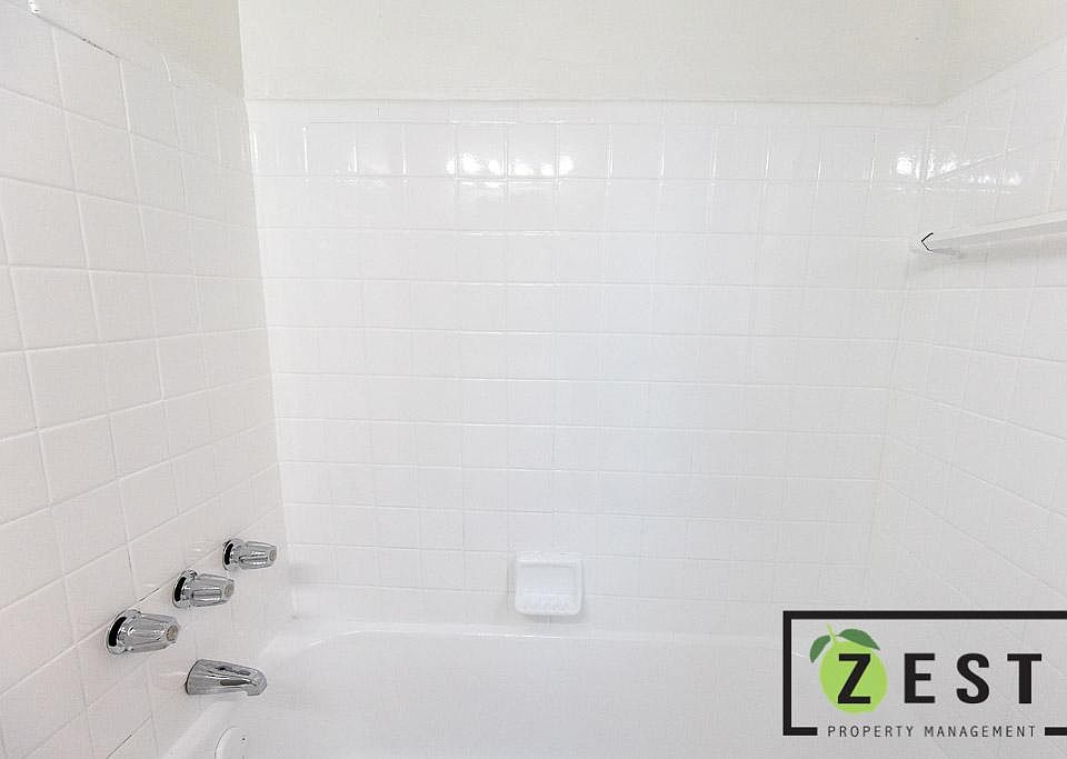 1st image of 18488 Birwood St