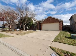 6040 Stirrup Iron Dr, Fort Worth, TX 76179
