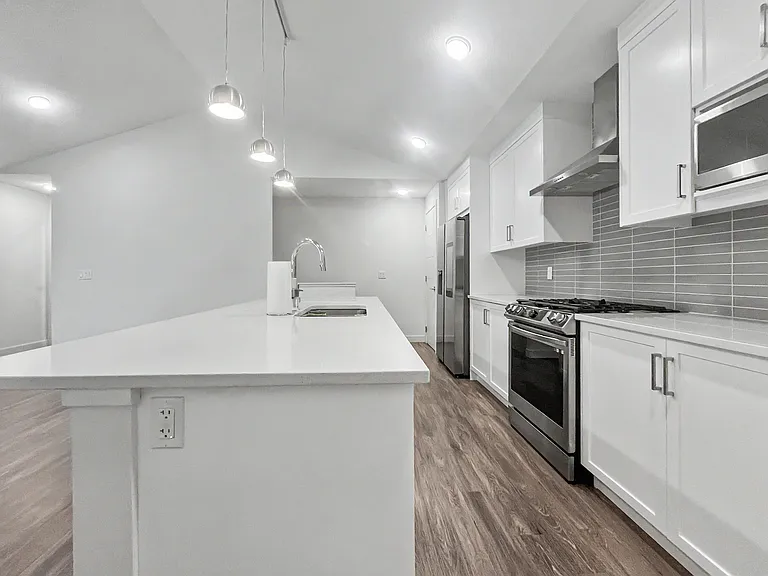 100 Walgrove Ct SE #1405 — Photo 7