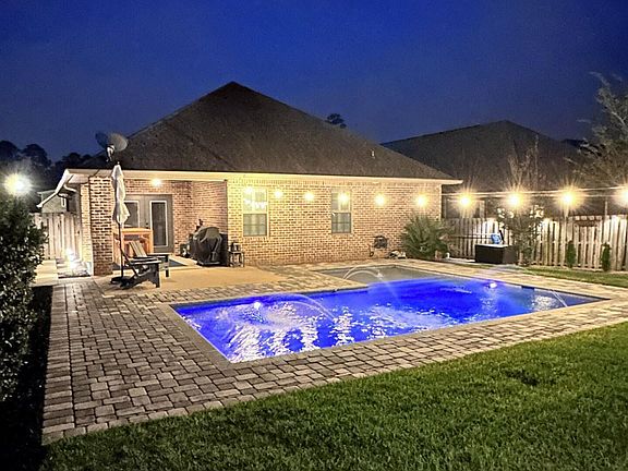 4th image of 8584 Salt Grass Dr W