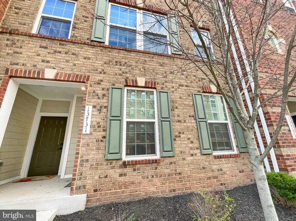 13731 Endeavour Dr, Herndon, VA 20171