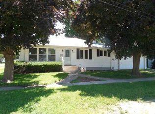 1603 7th St, Fulton, IL 61252