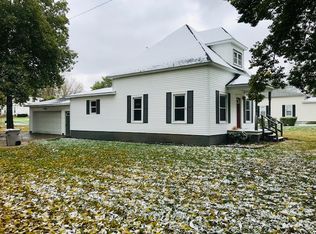 805 Rollins Ave, Palmer, NE 68864