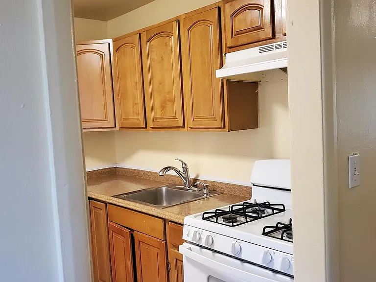 8408 Church Ln — Photo 8