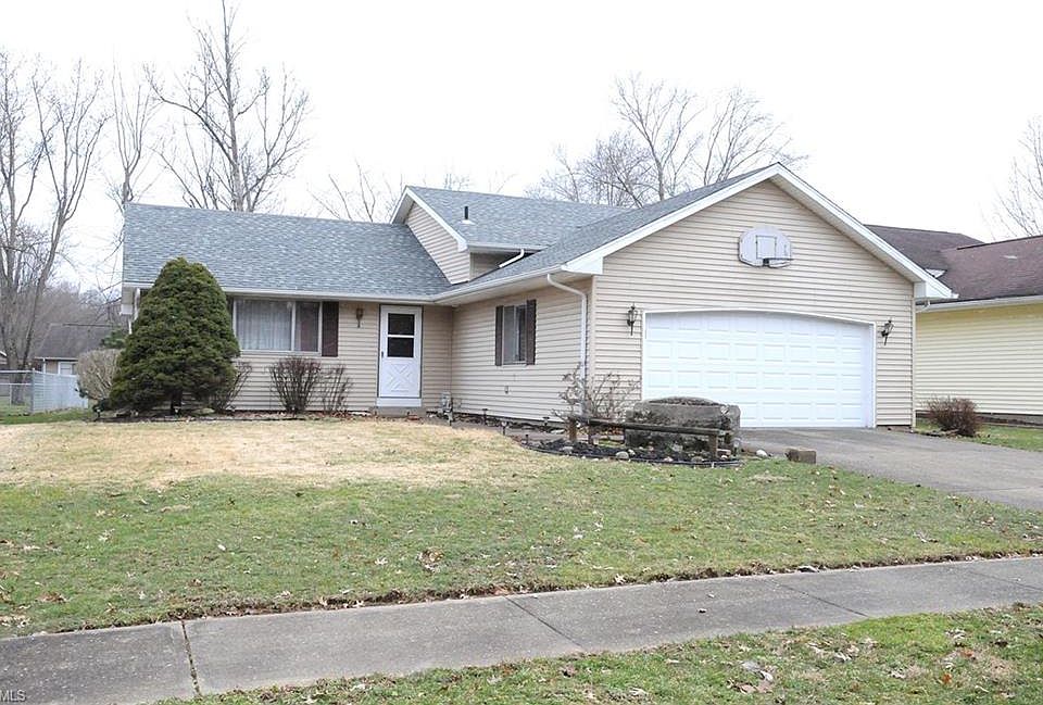 1st image of 1568 Quail Hollow Dr
