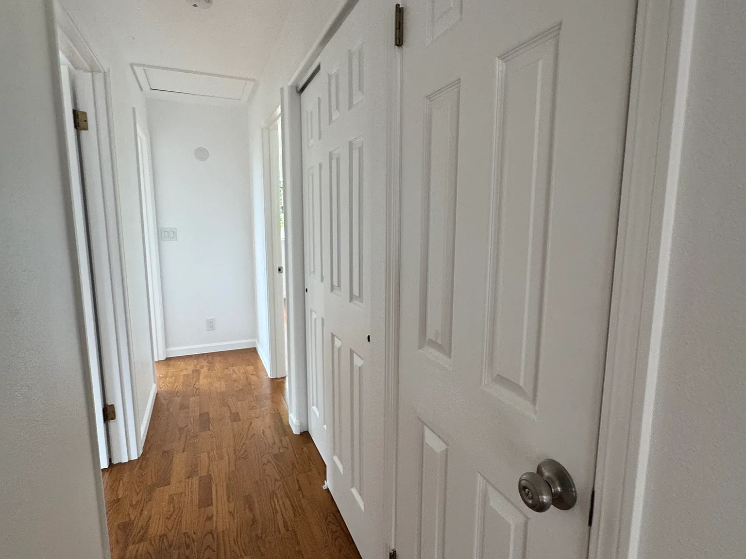 3 bed, 950 sqft, $3,900 — Photo 3