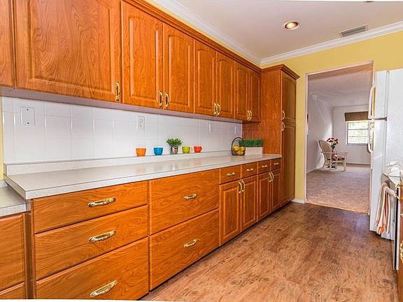 3rd image of 7975 58th Ave N Unit 203