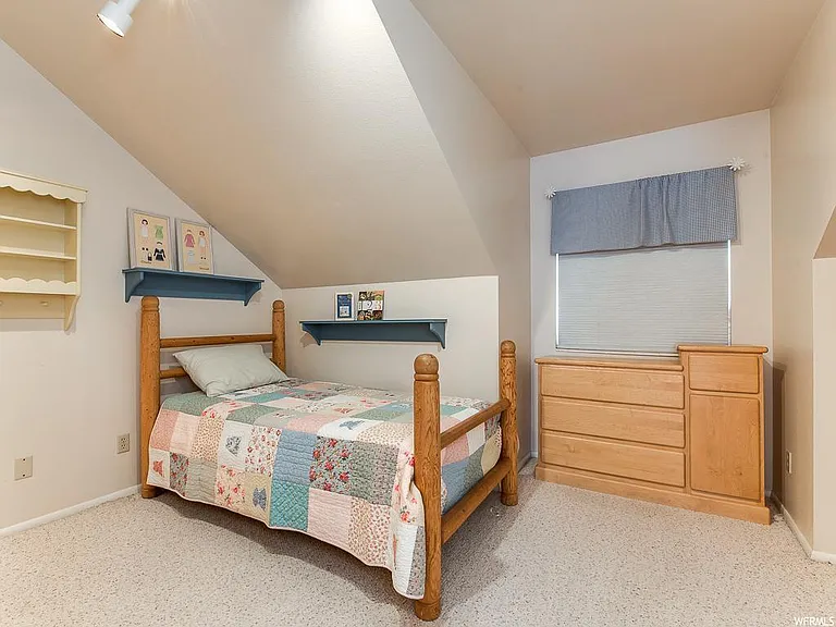 4001 N Sherwood Dr — Photo 13