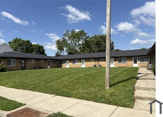 2 bed, 600 sqft, $895 — Photo 2