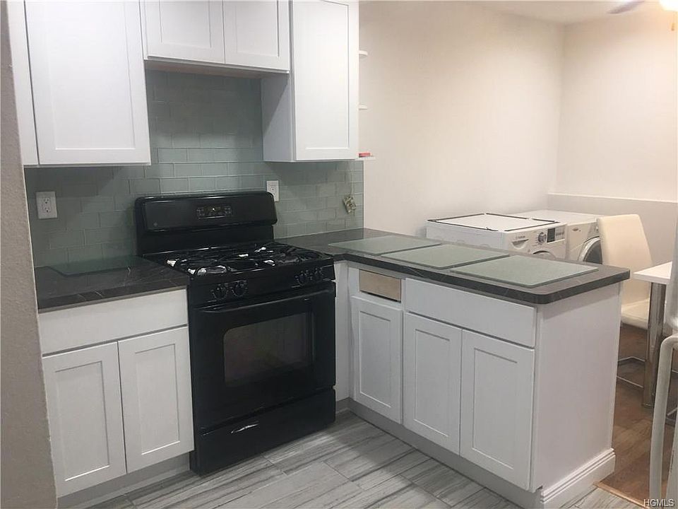 1st image of 171 Kearsing Pkwy APT B