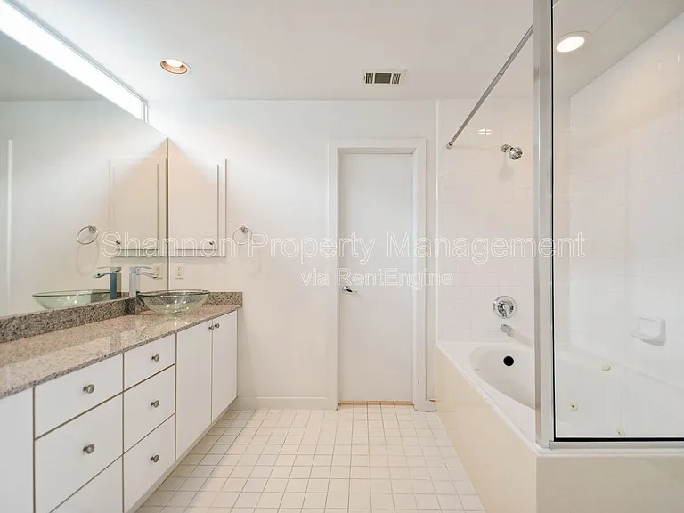 822 Ruthven St — Photo 12