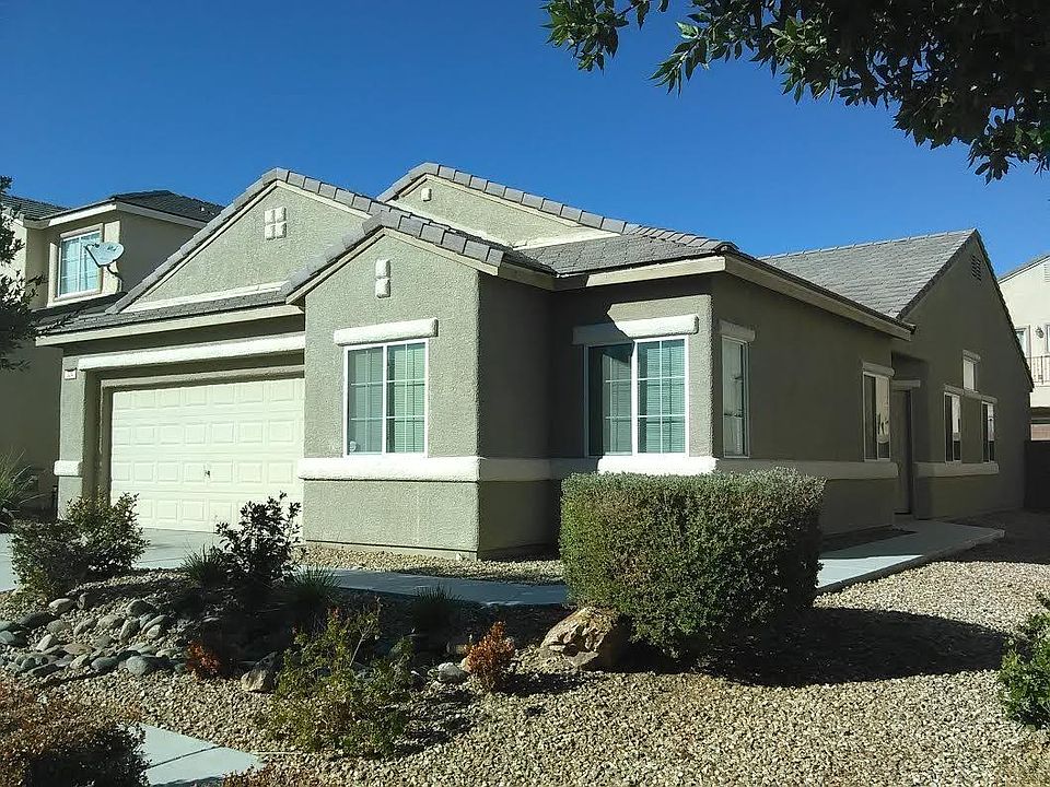 1st image of 304 Sierra Breeze Ave