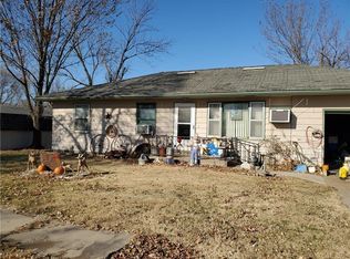 312 E Elm St, Blue Mound, KS 66010