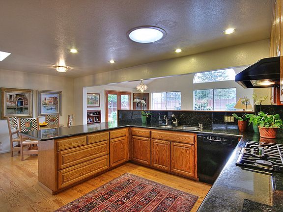5th image of 2101 Blossom Valley Dr