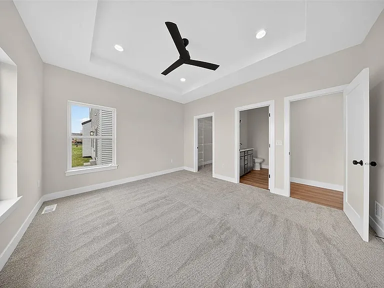 1275 Eisenhower Blvd — Photo 16