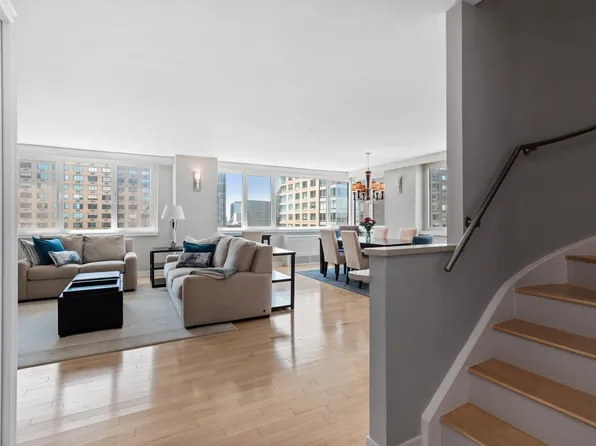 45 West 67th Street image 7 of 14