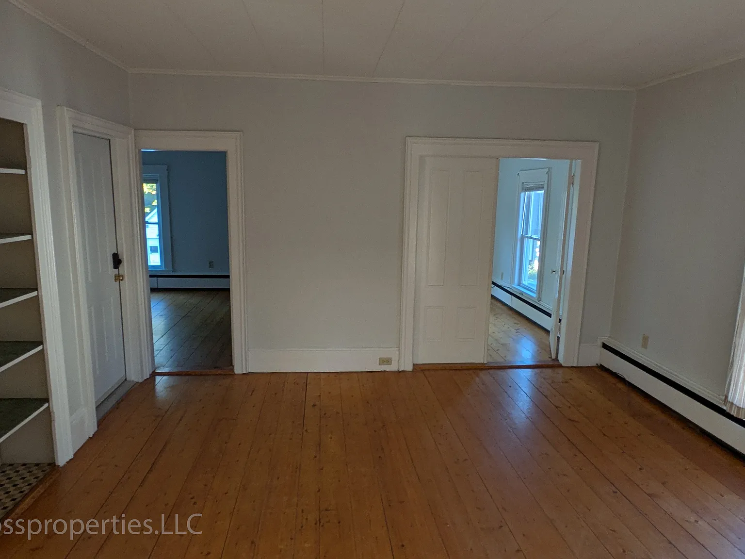 2 bed, 750 sqft, $1,200 — Photo 3