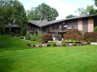 285 W Hickory Grove Rd, Bloomfield Hills, MI