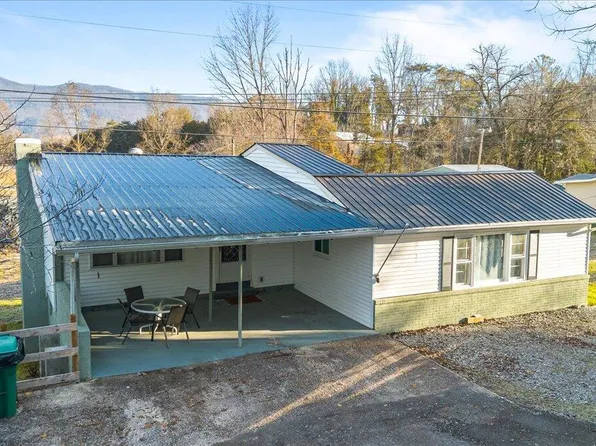 170 Bow Point Cir, La Follette, TN 37766