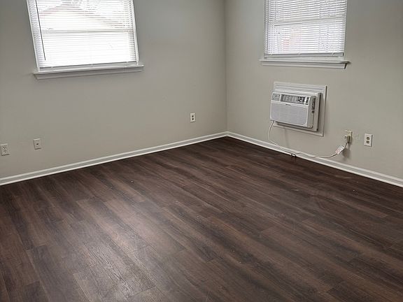 5th image of 1265 Green Valley Dr #B