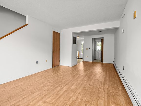 4th image of 4743 Bourn Brook Road Unit #43