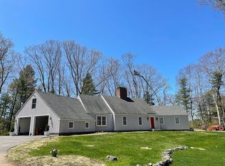 13 Constitution Rd, Kennebunk, ME 04043