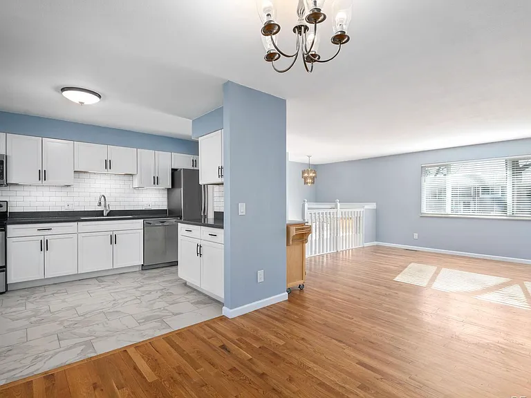 10093 W Maryland Dr — Photo 6
