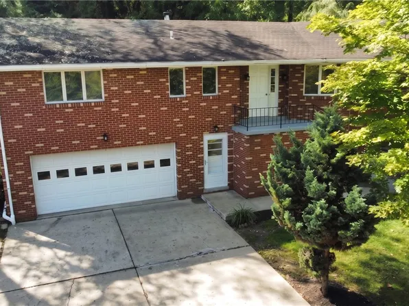 350 Country Club Rd, Washington, PA 15301