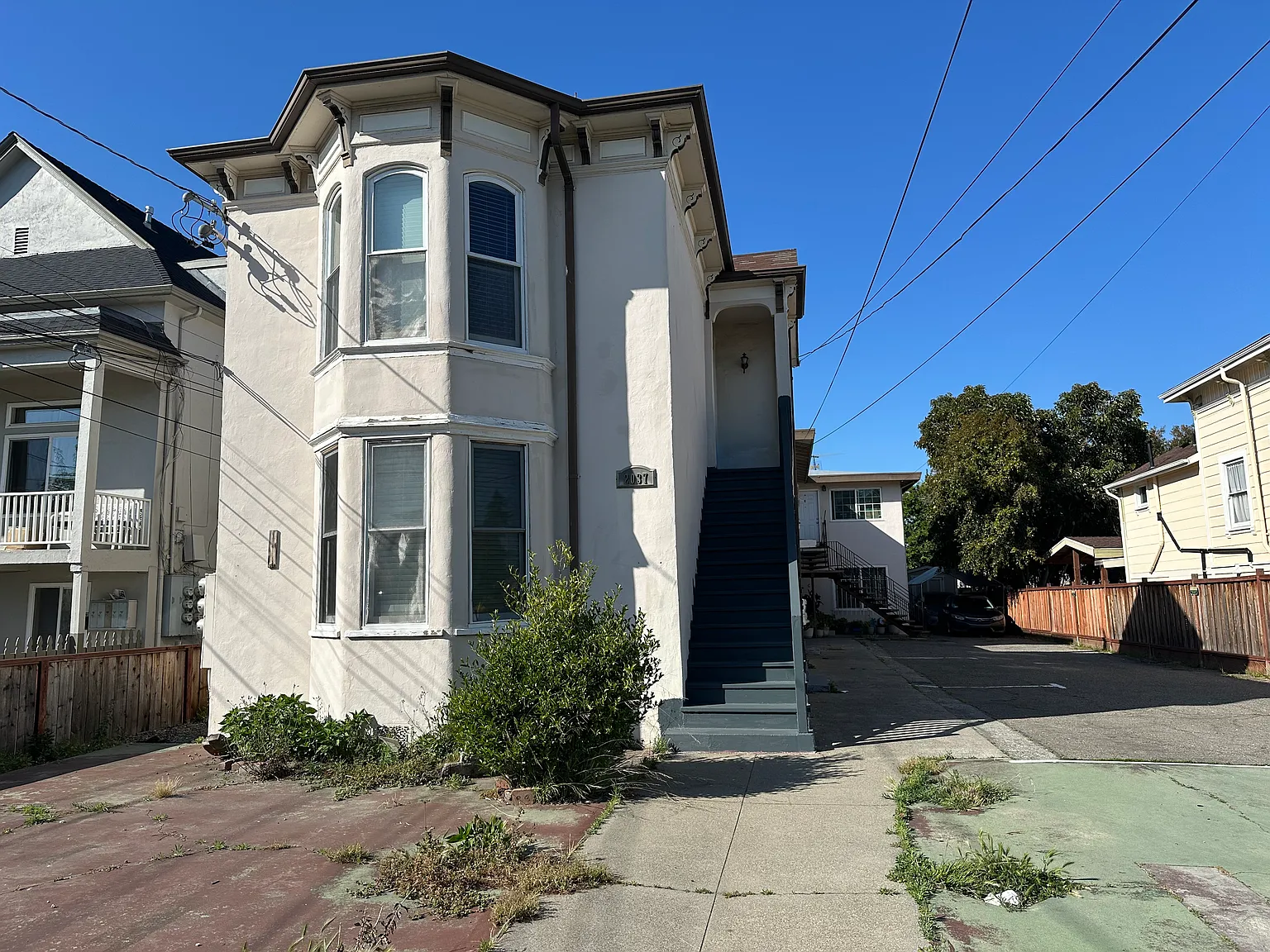 2 bed, 1000 sqft, $2,500 — Photo 1