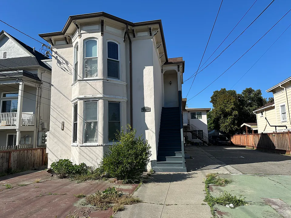 2037 Pacific Ave #A