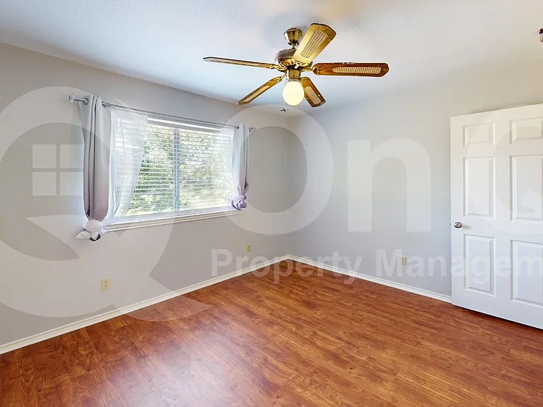 7913 Rice Dr — Photo 20