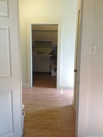 2 bed, 800 sqft, $1,095 — Photo 2